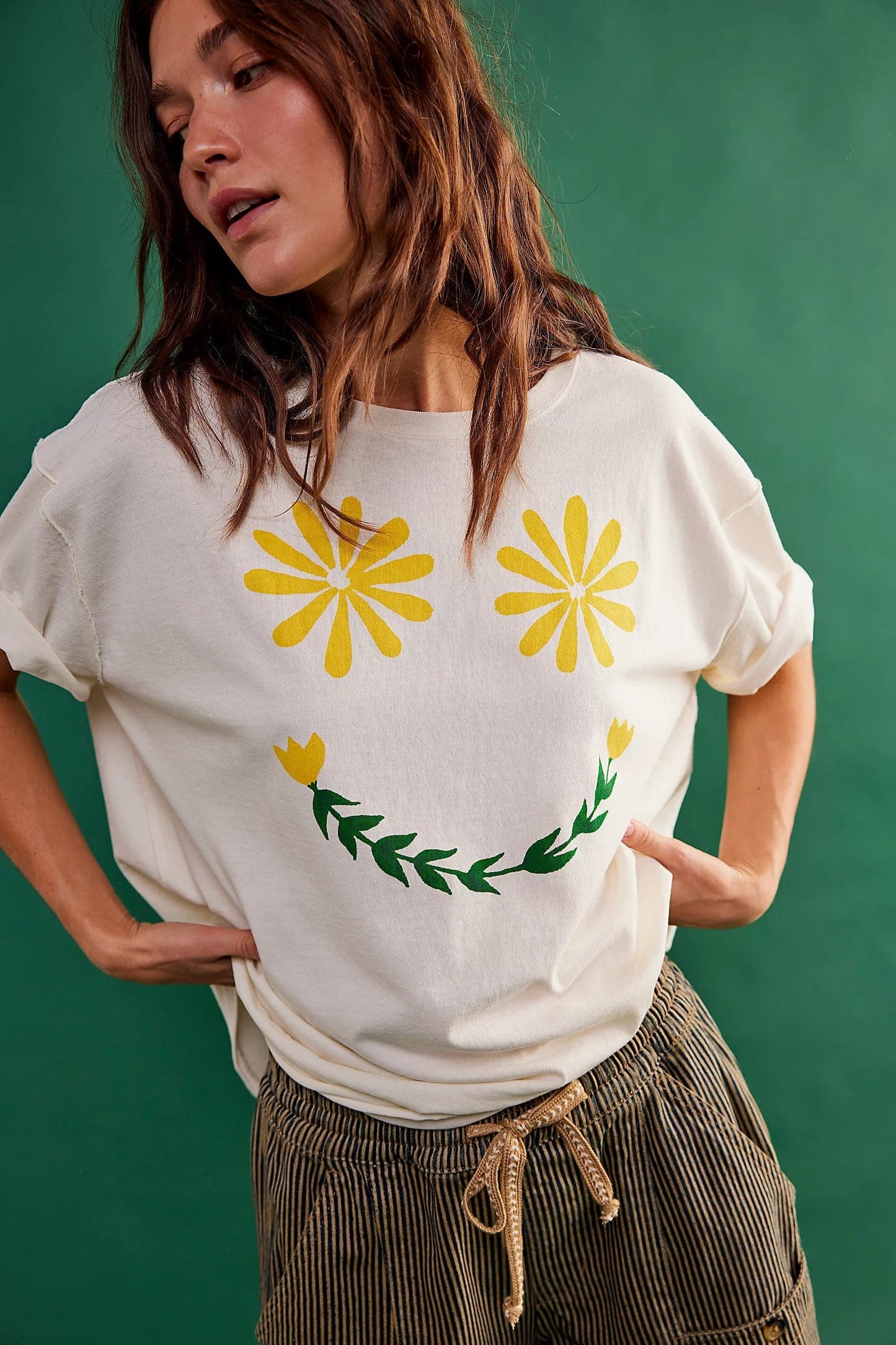 TOPS - FREE PEOPLE - Sunshine Smiles Tee - Nagel wereld